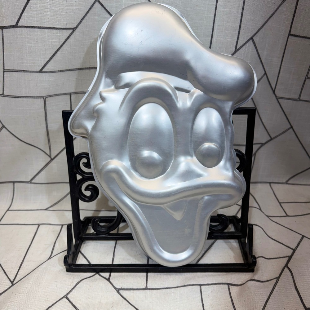 Wilton Donald Duck Cake Pan 13.5x11 Silver Aluminum Vintage Disney‎ 515-507